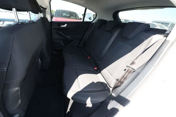 Ford Focus 125 TITANIUM X Blanc