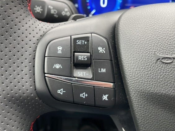 Ford KUGA KUGA 2.0D ECOBLUE 120CH BVA ST-LINE Bleu Vapor Metal