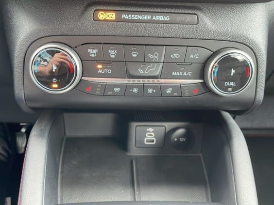 Ford KUGA KUGA 2.0D ECOBLUE 120CH BVA ST-LINE Bleu Vapor Metal