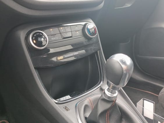 Ford PUMA 1.0 flexifuel 125 mhev st-line Blanc