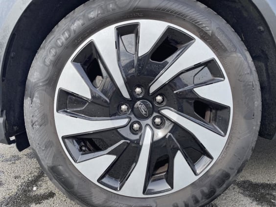 Ford PUMA 1.0 flexifuel 125 mhev titanium Blanc Glacier