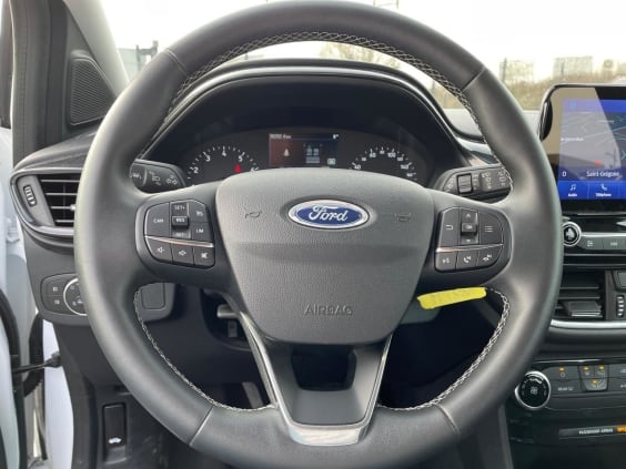 Ford PUMA 1.0 flexifuel 125 mhev titanium Blanc Glacier