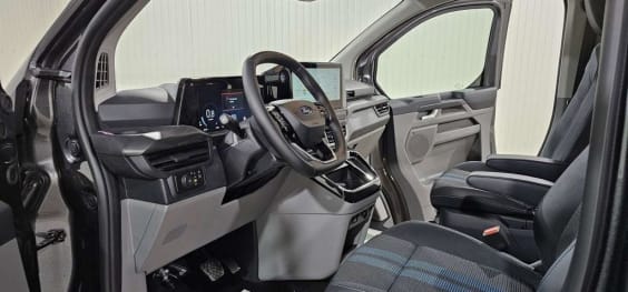 Ford Transit Custom Cabine Approfondie TRANSIT CUSTOM CA 320 L2H1 2.0 ECOBLUE 170 CH BVA8 SPORT Gris Magnetic
