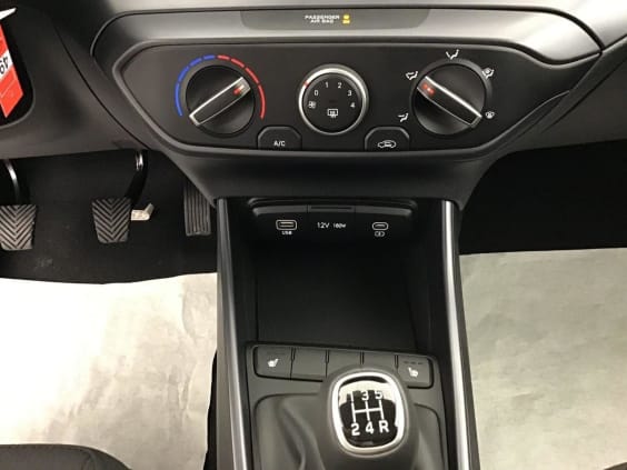 Hyundai i20 NG Smart 1.2 ESS 79 Noir Phantom