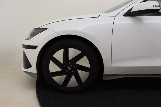 Hyundai IONIQ 6 Core 53 kWh 148 White