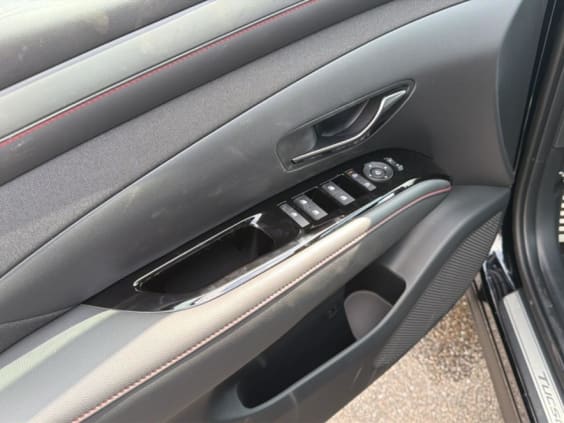 Hyundai Tucson 1.6 t-gdi 239 hybrid n line executive Noir