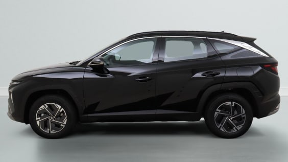 Hyundai Tucson FEEL 1,6 T-GDI 252 HP A6 PHEV 2WD Black