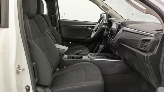 Isuzu D-MAX 1.9 4X4 SPACE CAB N60 B.B+  AT SPLASH WHITE