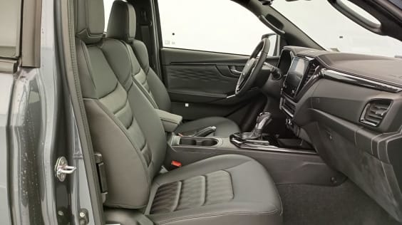 Isuzu D-MAX 1.9 4X4 SPACE CAB N60 NSPORT  AT Obsidian Gray Mica