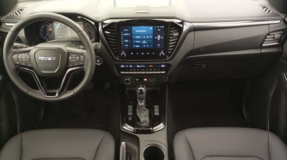Isuzu D-MAX 1.9 4X4 SPACE CAB N60 NSPORT  AT Obsidian Gray Mica