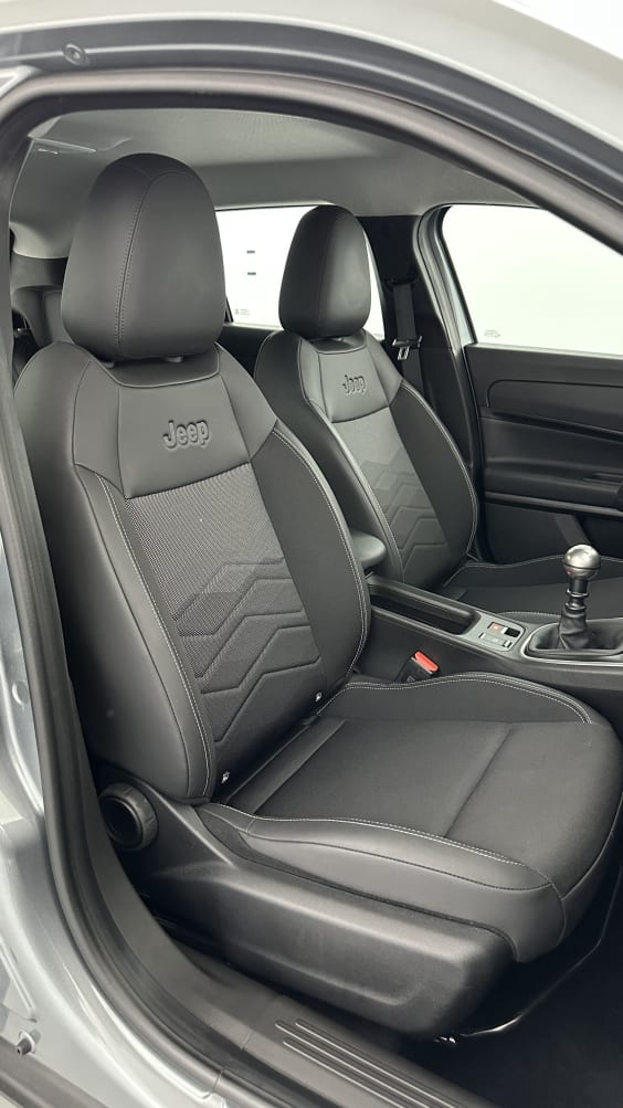 Jeep Avenger AVENGER 1.2 T3 Turbo 100ch Altitude Grey
