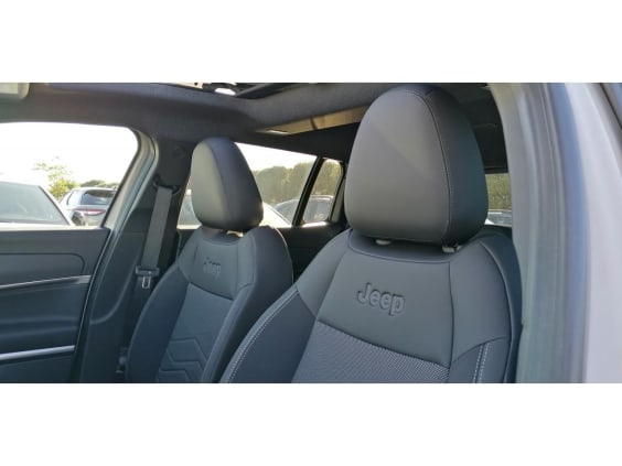 Jeep Avenger 1.2 T3 E-HYBRID 110 BVR SUMMIT Gris Storm + Toit Noir