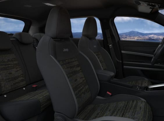 Jeep Avenger MHEV 110 LONGITUDE Gris