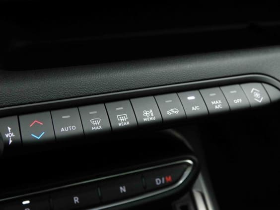 Jeep Avenger 1.2T e-Hybrid DCT Summit Gris