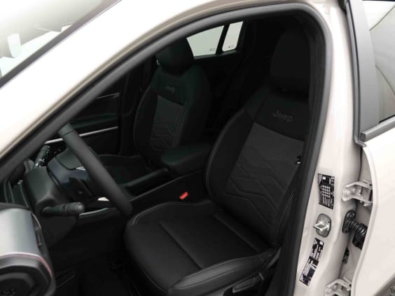 Jeep Avenger 1.2T e-Hybrid DCT Summit Gris