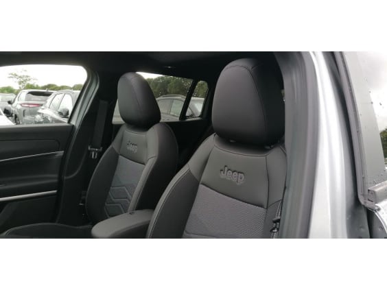 Jeep Avenger 1.2 T3 E-HYBRID 110 BVR SUMMIT Gris Granite + Toit Noir