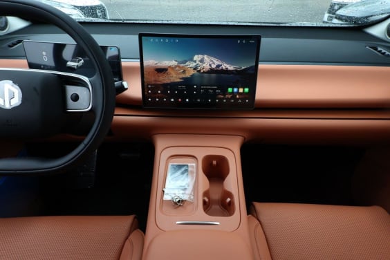 Leapmotor C10 REEV 215 Design 20p Pano GPS ACC Noir