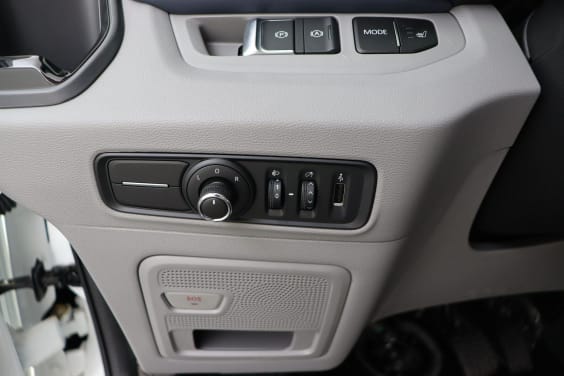 Maxus eDeliver 7 L2H1 Base 77 kWh 204 hp Aut White