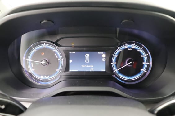 Maxus eDeliver 7 L2H1 Base 77 kWh 204 hp Aut White