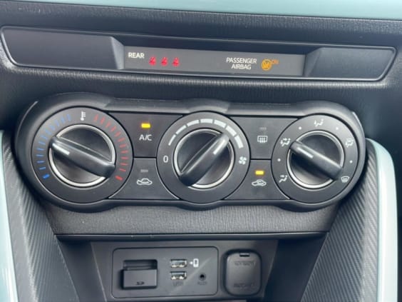 Mazda MAZDA2 1.5 e-skyactiv-g 90 centre-line Blanc