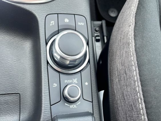 Mazda MAZDA2 1.5 e-skyactiv-g 90 centre-line Blanc