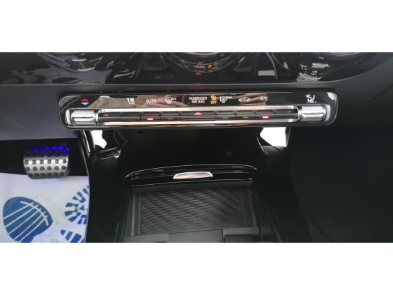 Mercedes-Benz CLASSE A 200 D 8G-DCT AMG LINE EXCLUSIVE DESIGN Noir Cosmos