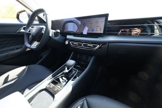 MG EHS 1.5 Hybrid+ 224 ch Luxury Noir