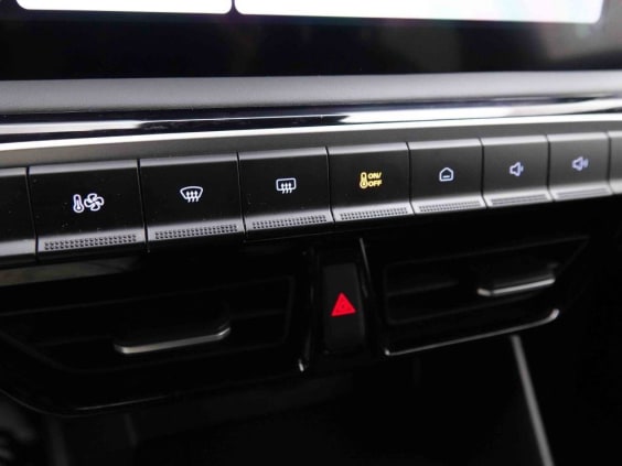 MG MG3 HYBRID+ 194 ATLUXURY Argent
