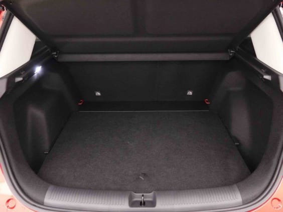 MG ZS HYBRID+ 194 LUXURY Rouge