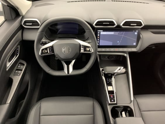MG ZS 1.5 L Hybrid+ 197 ch Luxury Dover White 