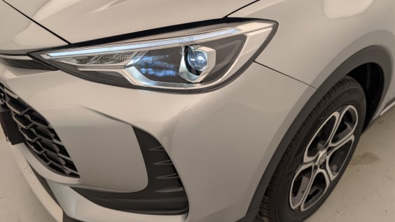 MG ZS 1.5 L Hybrid+ 197 ch Comfort Cosmic Silver 