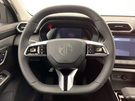 MG ZS 1.5 L Hybrid+ 197 ch Luxury Dover White 