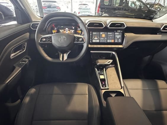MG ZS 1.5 L Hybrid+ 197 ch Luxury Gris