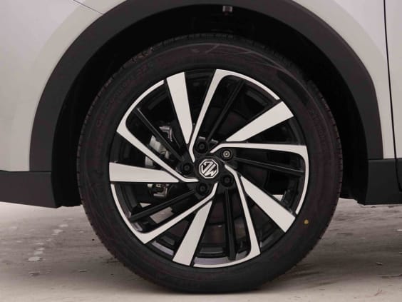 MG ZS HYBRID+ 194 LUXURY Argent