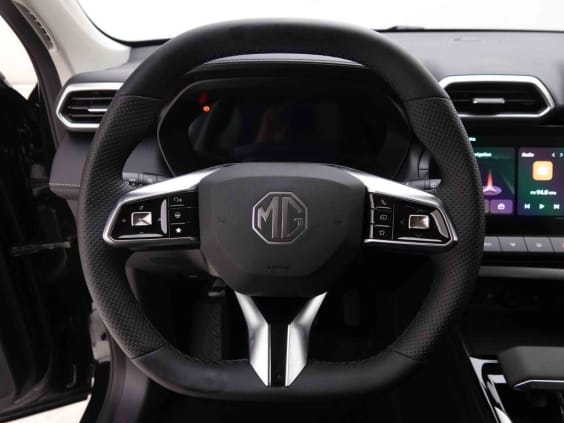MG ZS HYBRID+ 194 LUXURY Noir