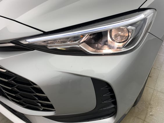 MG ZS 1.5 L Hybrid+ 197 ch Standard Cosmic Silver 