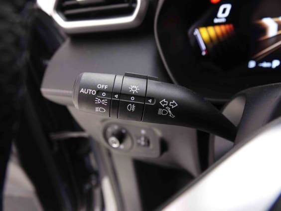 MG ZS HYBRID+ 194 LUXURY Gris