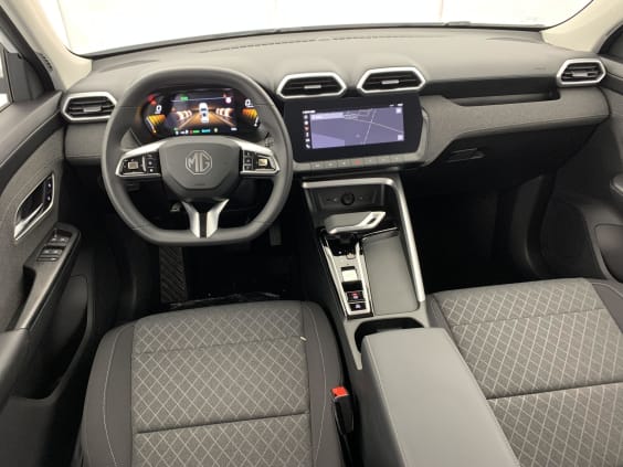 MG ZS 1.5 L Hybrid+ 197 ch Standard Dover White 