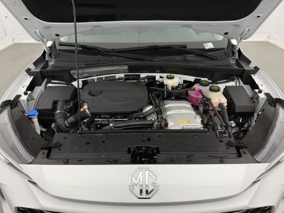 MG ZS 1.5 L Hybrid+ 197 ch Luxury Dover White 