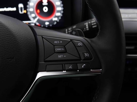 Nissan JUKE 1.0 DIG-T 114 DCT N-Connecta Rouge