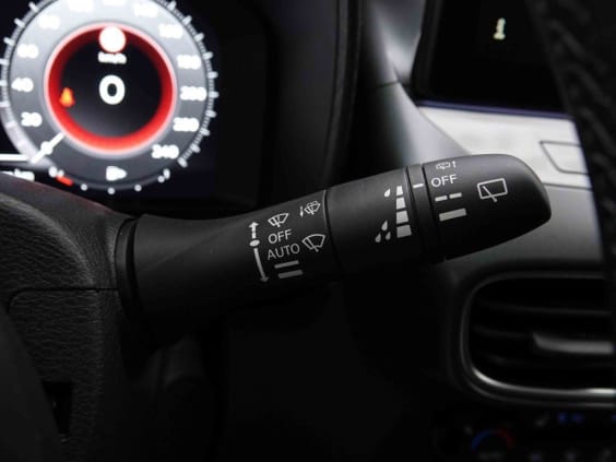 Nissan JUKE 1.0 DIG-T 114 DCT N-Connecta Rouge