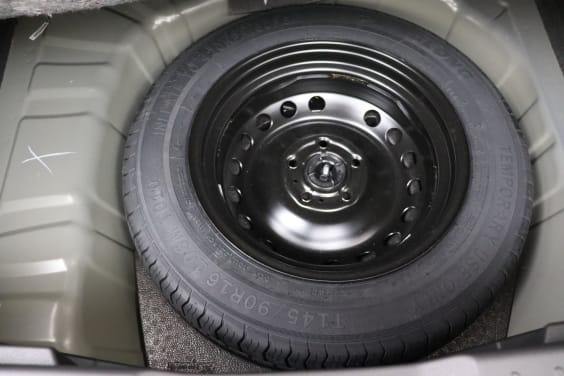 Nissan JUKE HYBRID 143 N-CONNECTA Gris Squale