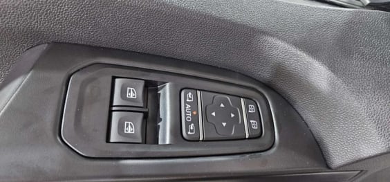 Nissan PRIMASTAR COMBI Primastar Combi L1H1 3.0t 2.0 dCi 170 S/S BVA9 Tekna Gris Comète