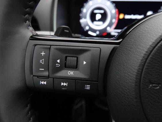 Nissan QASHQAI 1.3 DIG-T MHEV 158 X-Tronic N-Connecta Gris