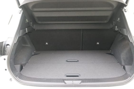 Nissan QASHQAI Tekna 1.3 158 hp CVT 2WD White