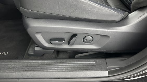 Nissan QASHQAI Qashqai III e-POWER 190ch Tekna Noir Métallisé / Toit Gris Squale