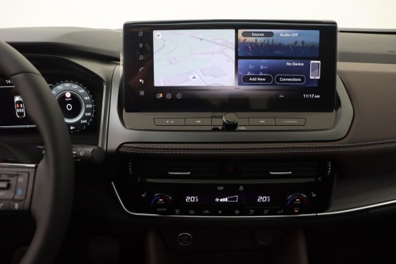 Nissan QASHQAI Tekna 1,3 158 hp CVT 2WD White