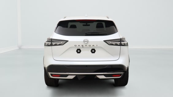Nissan QASHQAI Tekna 1,3 158 hp CVT 2WD White