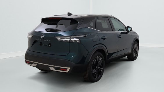 Nissan QASHQAI 1.3 DIG-T MHEV 158 HP AT 4WD Green