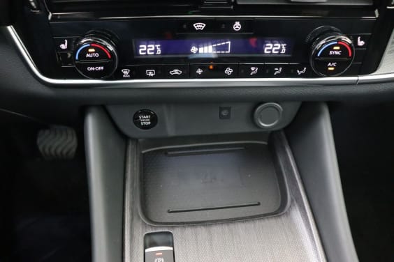 Nissan QASHQAI 1.3 DIG-T MHEV 158 HP AT 4WD Green